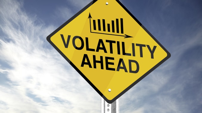 Playing the Volatility during the crisis